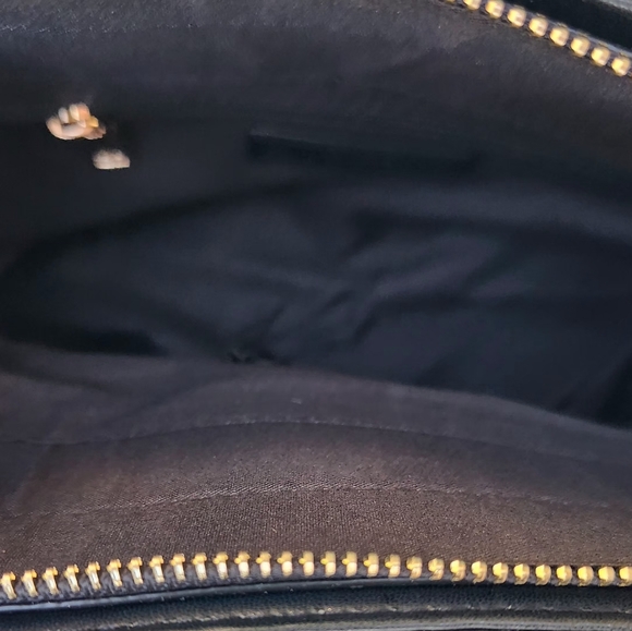 NEW Badgley Miscka Quilted Convertible Crossbody with lock. GREAT Gift! - Picture 5 of 10